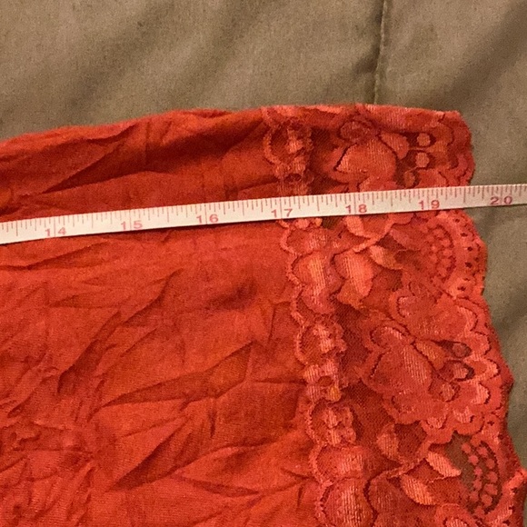 Maurice’s Lovely burnt orange camisole in crinkle style - Picture 7 of 7